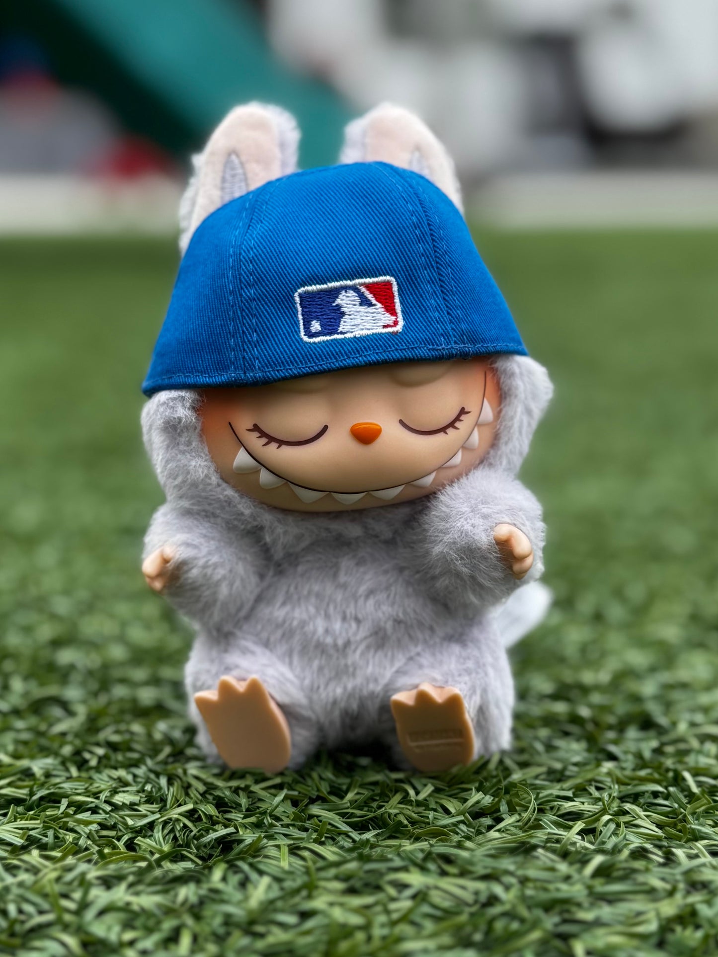 A LA LABUBU FITTED HAT